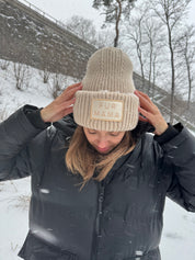 Bonnet en laine beige - Maman de fourrure