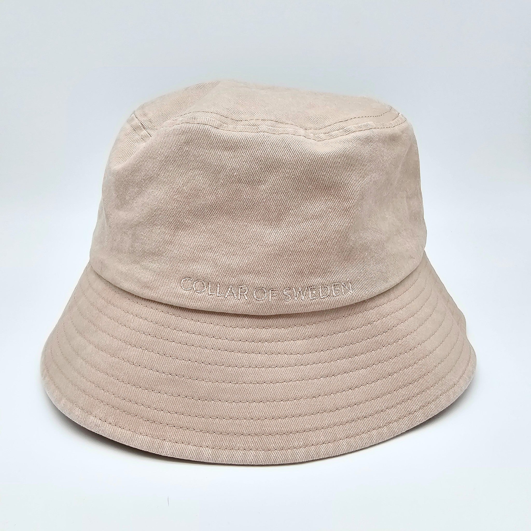 Chapeau Bucket en denim beige - Dogs & Wine Make Everything Fine