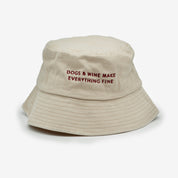 Chapeau Bucket en denim beige - Dogs & Wine Make Everything Fine