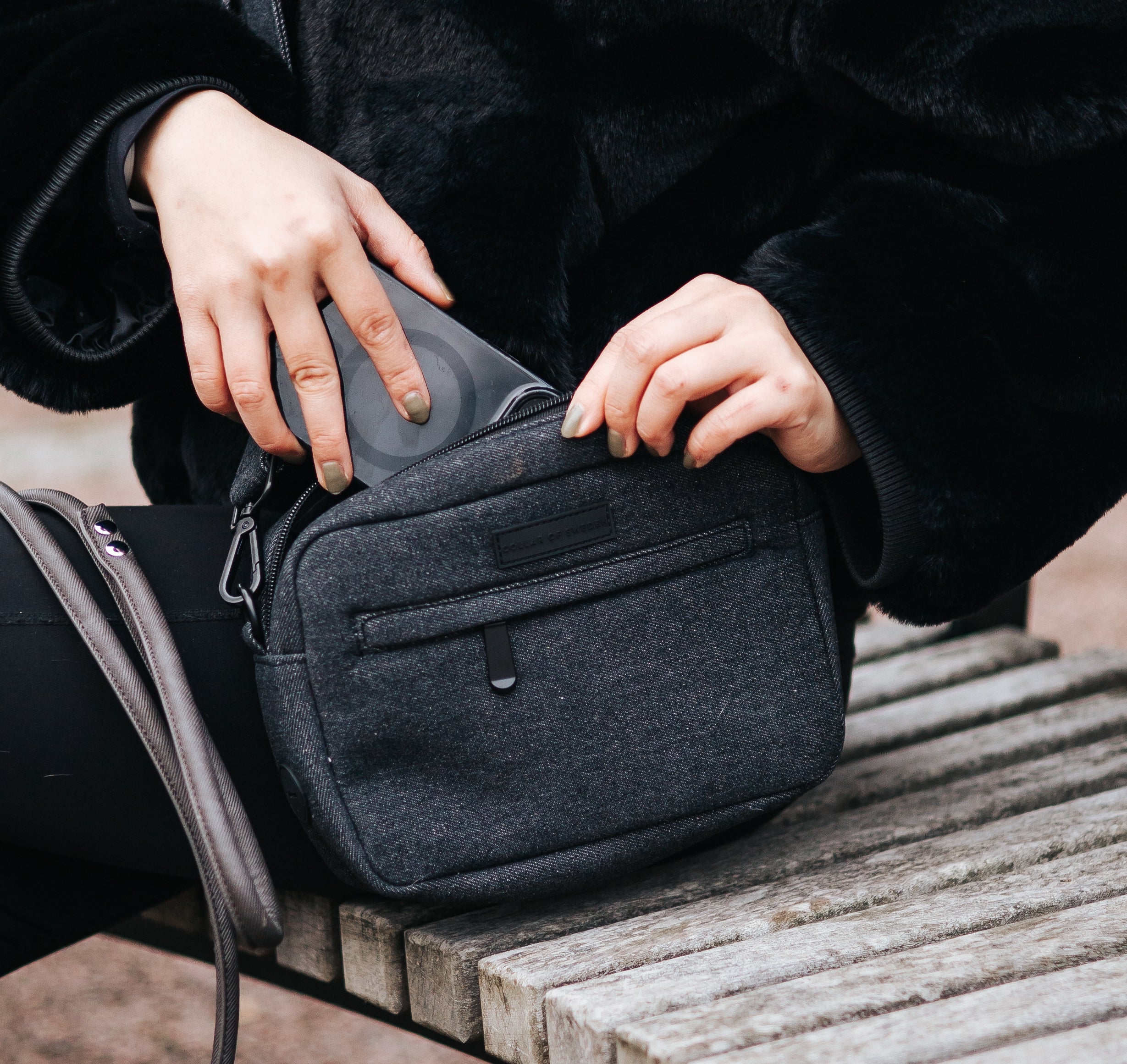 Sac de promenade pour chien en denim noir - Crossbody