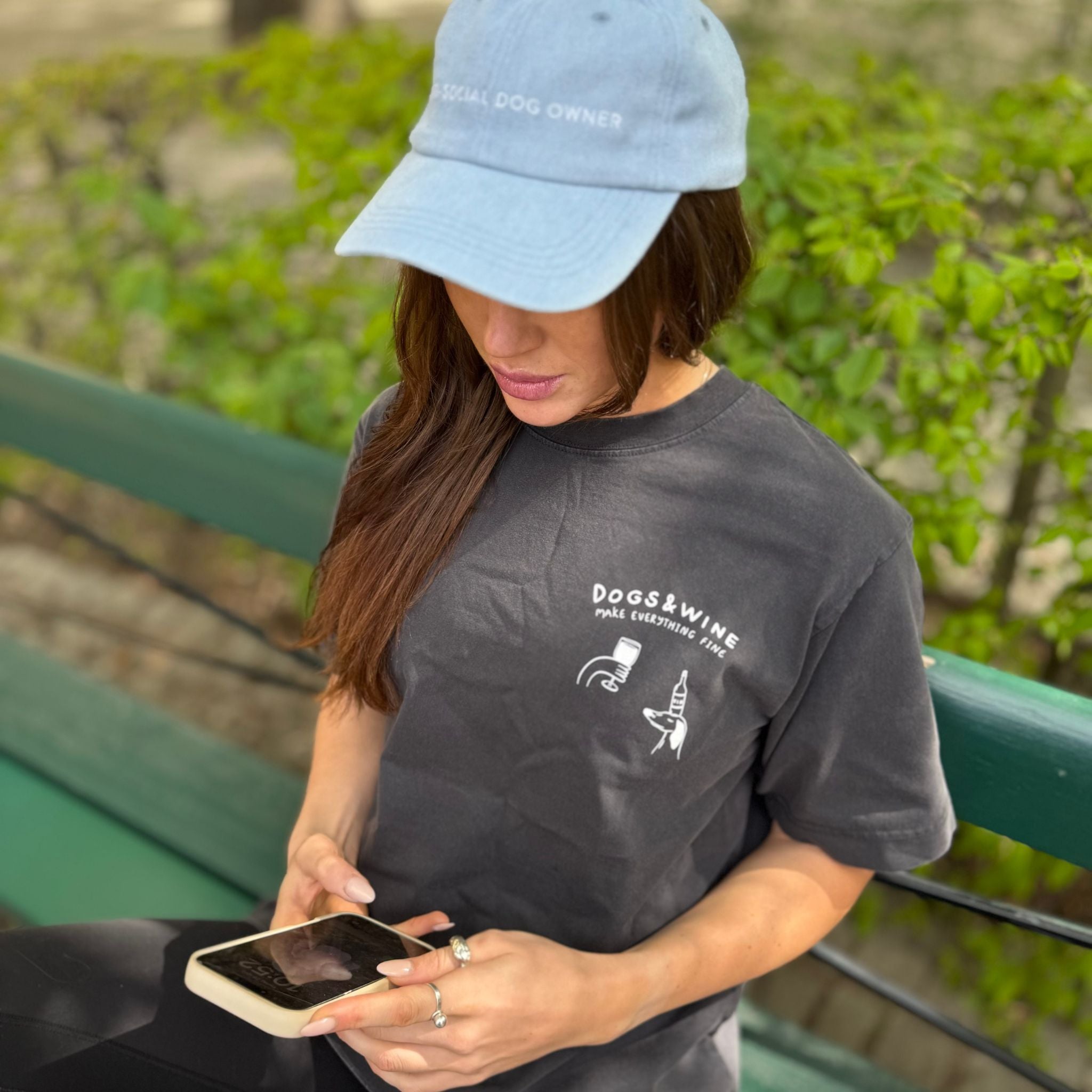 T-shirt Noir  - Dogs & Wine Make Everything Fine