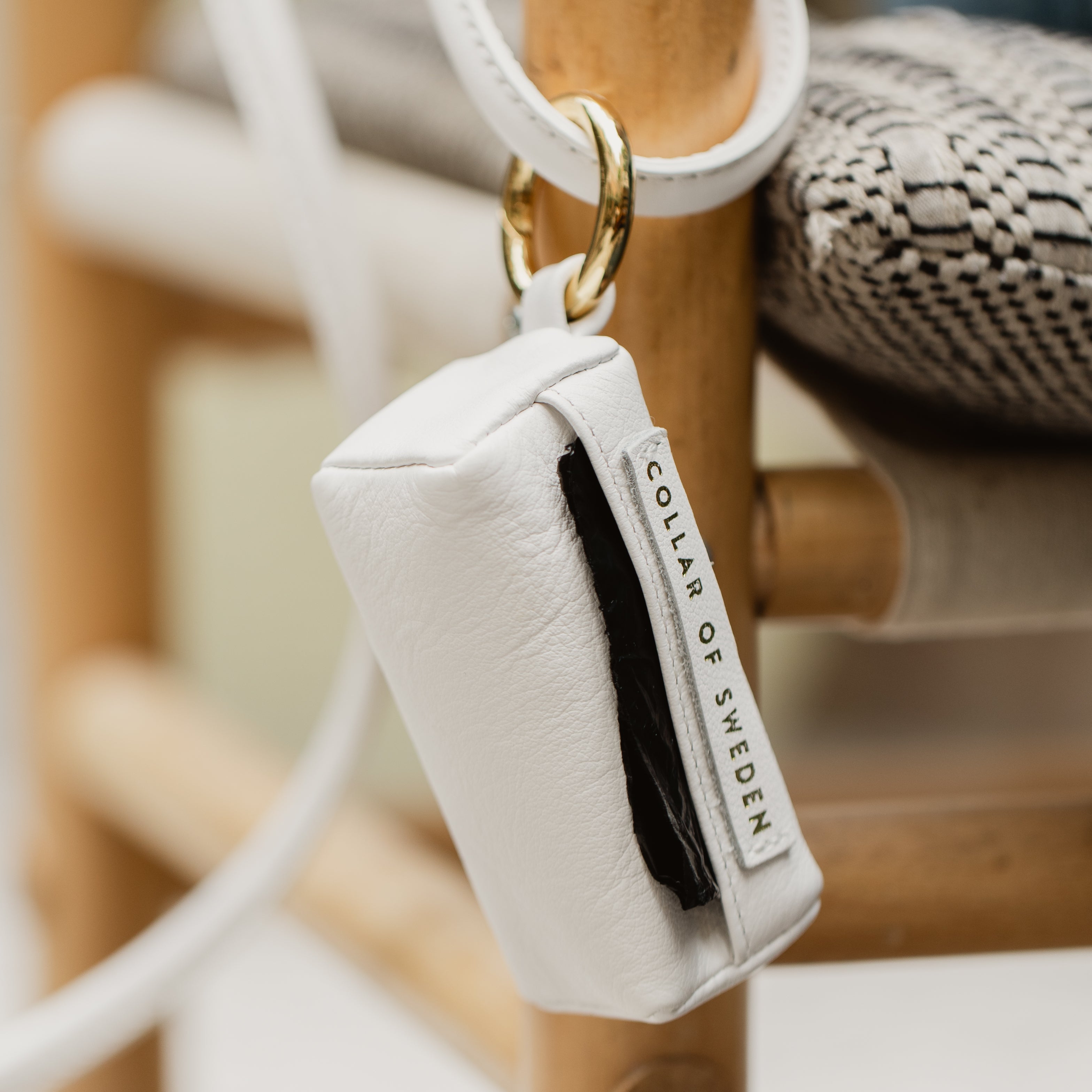 white-poop-bag-holder_d60bc704-9a68-408a-b13f-5f2d24336c2d.jpg